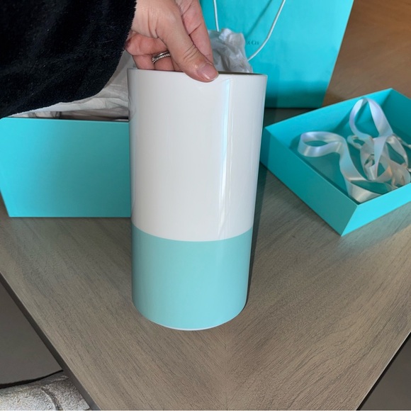 Tiffany & Co. Blue Ceramic Container Planter Large - Picture 4 of 8